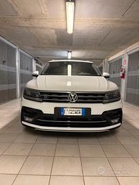 Volkswagen Tiguan 2.0 tdi R LINE 4MOTION DSG