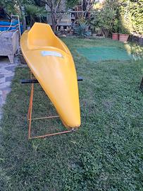 Kayak giallo