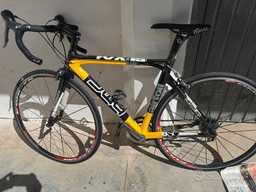 Bici BMC in carbonio