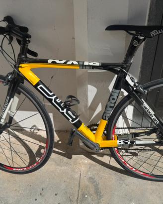 Bici BMC in carbonio