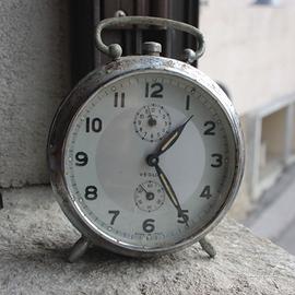 Sveglie "Veglia" vintage non funzionanti
