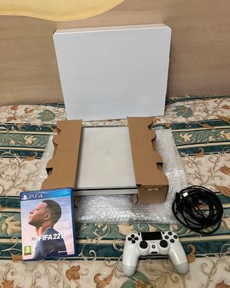 Playstation 4 slim bianca completa+ gioco