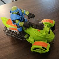 action figure tartaruga ninja sulla moto