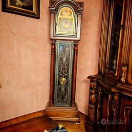 orologio a colonna della hertz
