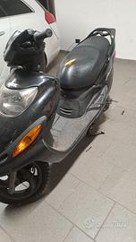 Scooter 125 mbk