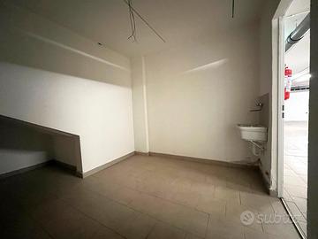 Magazzino in Via Millelire - Li Punti