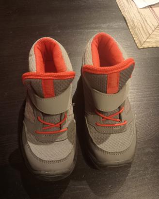 Scarponcini Trekking bambino n. 30