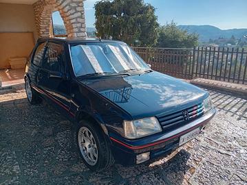 Peugeot  205