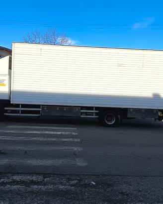 Autocarro Renault