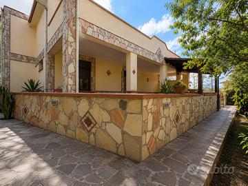 Appartamento in Villa con Giardino San Nicola