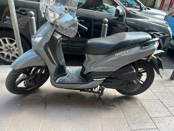 peugeot tweet 125