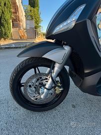 Beverly 350 sport touring