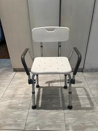 Sedia da doccia per anziani/disabili con schienale