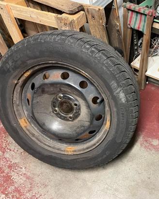 Treno completo di 4 gomme invernali Fiat Idea