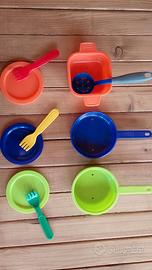 Set padelle, piattini e forchette giocattolo