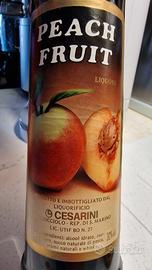 liquore alla pesca Peach fruit Cesarini San Marino