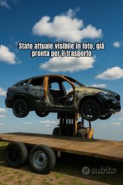 Carrozzeria BMW X4 2023 con documenti VIN perfetto