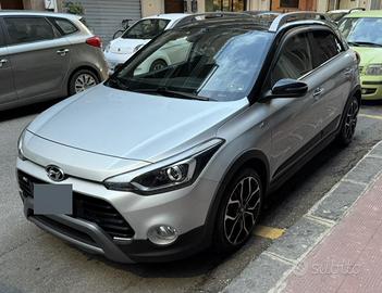 Hyundai i20 Active 1.0 Turbo 100 CV  FULL OPTIONAL