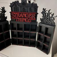 Stand di stranger things kinder