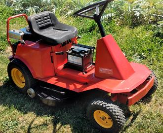 trattorino tagliaerba