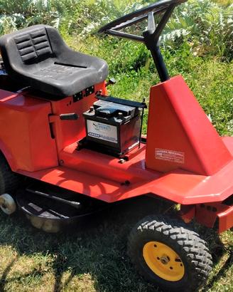 trattorino tagliaerba