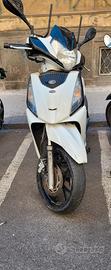 Kymco People 125