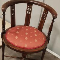 Poltroncina Edwardiana