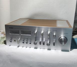 ANPLIFICATORE  YAMAHA  810 