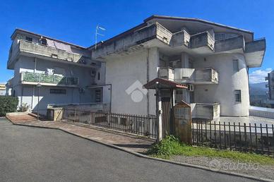 3 LOCALI A MONTALTO UFFUGO