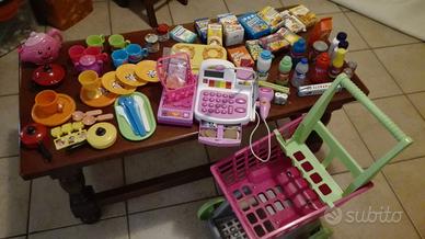 Cassa del supermercato elettronica con carrello