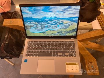 ASUS VivoBook 15 serie F515