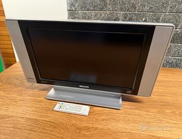 TV LCD Philips 20" + Telecomando e Adattatore HDMI
