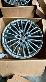 Cerchi il lega alfa romeo