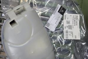 vaschetta di compensazione Mercedes A2465000049