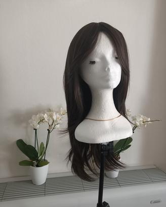 parrucca castana lunga, nuova.