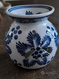 Porta lumino in ceramica blu e bianco 