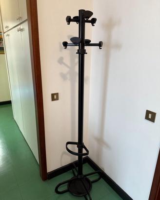 attaccapanni della Kartell in resina