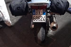  yamaha    con utilitaria