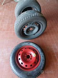 rotino e gomme con cerchio