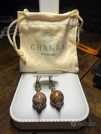 Orecchini da donna in argento con pendente in piet