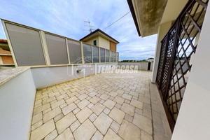 ATTICO CON TERRAZZO E GARAGE