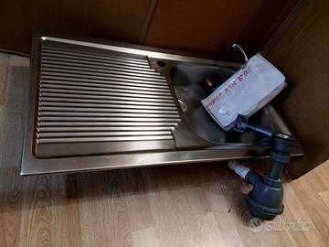 Lavello in acciaio inox