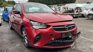 Opel corsa 2022 Tipo motore HM05 Km. 35000