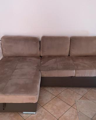 Divani beige 3 posti con chaise longue a sx