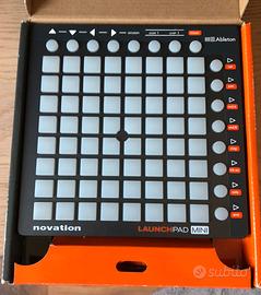 Novation Launchpad mini