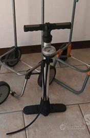 Pompa con manometro 