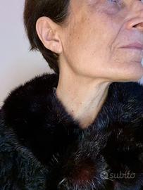 Pelliccia di Astrakan con collo di Visone