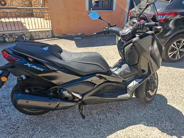 scooter xmax 300 tech max 2024