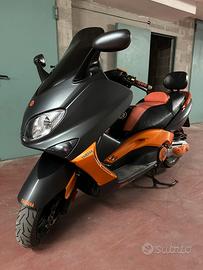 Yamaha T Max - 2006