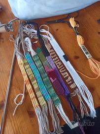 bracciali fatti a telaio a mano 